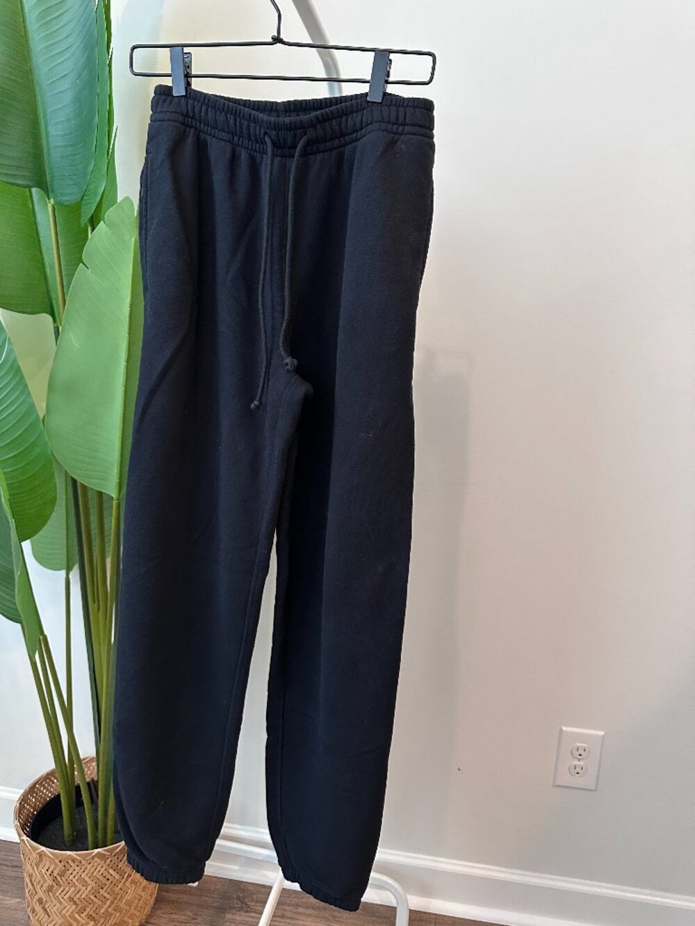 Abercrombie & Fitch YPB On The Go Cinched Pant Black Small Worn Once